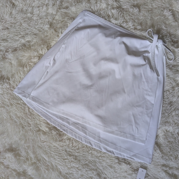 White Swim Skirt Cover-Up, Padded Any Exercise - Picture 7 of 15
